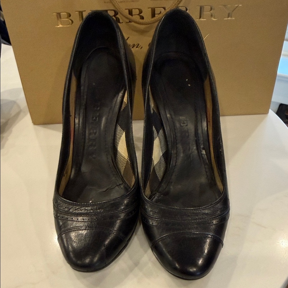 Burberry Black Leather Heels
